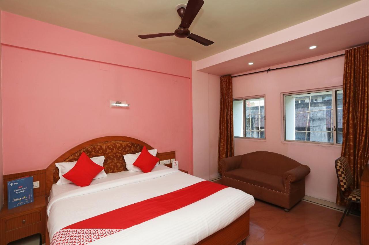 Hotel Keshari Бхубанешвар Екстериор снимка